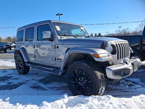 2021 Jeep Wrangler Unlimited Sahara Altitude