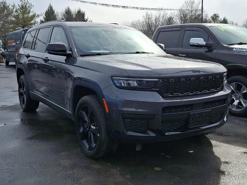 2022 Jeep Grand Cherokee L Laredo