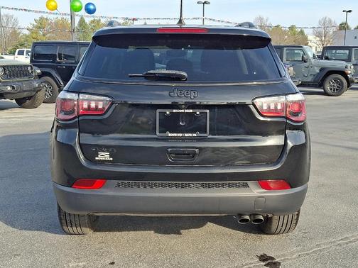 Diamond Black 2020 Jeep Compass Altitude