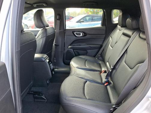 2026 Jeep Compass Limited Altitude