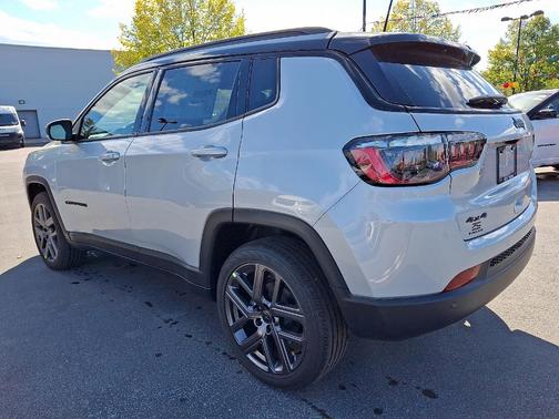 2026 Jeep Compass Limited Altitude