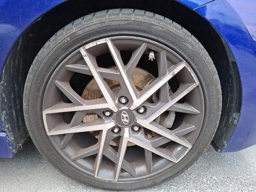 2020 Hyundai ELANTRA Sport