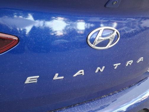 2020 Hyundai ELANTRA Sport