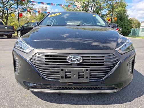 2019 Hyundai IONIQ Plug-In Hybrid 