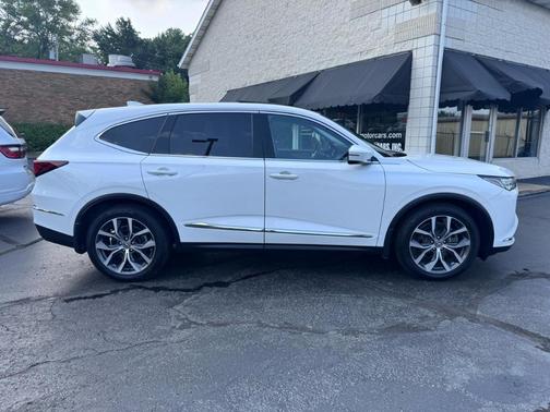 White 2024 Acura MDX Technology