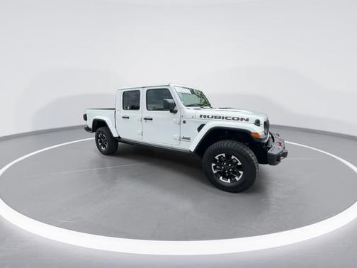 Bright White Clearcoat 2024 Jeep Gladiator Rubicon X