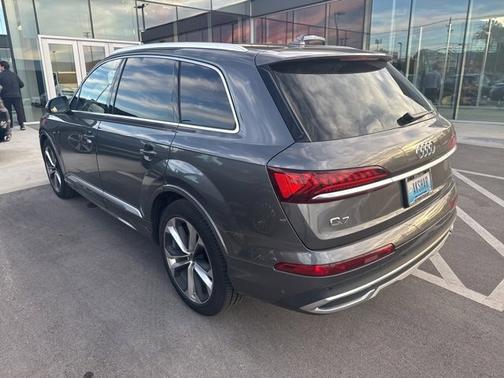 2022 Audi Q7 Prestige