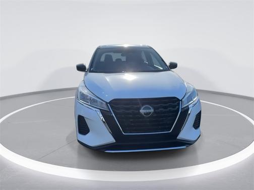 2022 Nissan Kicks S