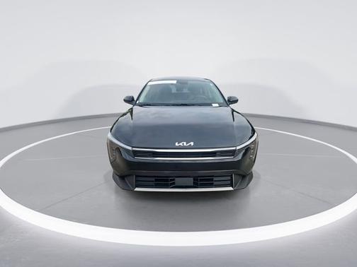 Aurora Black Pearl 2025 Kia K4 EX