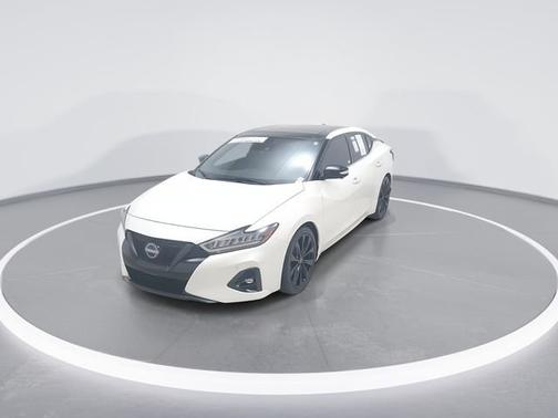 2023 Nissan Maxima SR