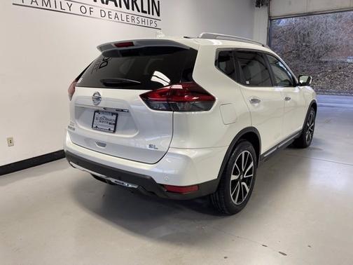 Photo 5 of 26 of 2019 Nissan Rogue SL