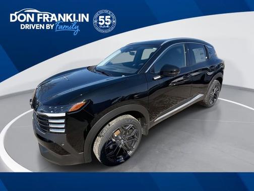 Super Black 2026 Nissan Kicks SR