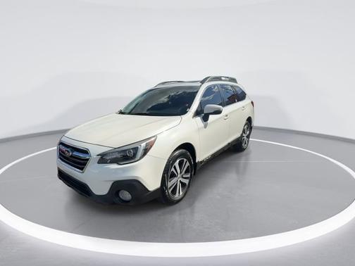 Crystal White Pearl 2019 Subaru Outback 2.5i Limited