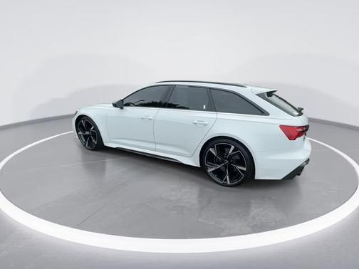 Glacier White 2021 Audi RS 6 Avant 4.2
