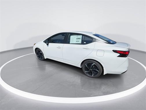 2025 Nissan Versa SR