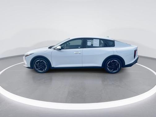 Snow White Pearl 2025 Kia K4 EX