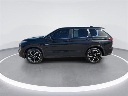 2023 Mitsubishi Outlander PHEV SE