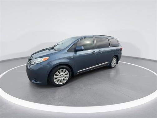 2017 Toyota Sienna LE
