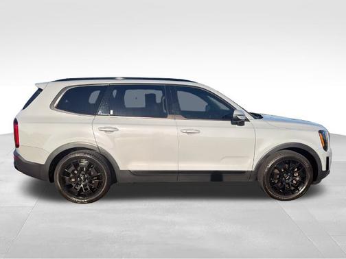 Wolf Gray 2022 Kia Telluride EX