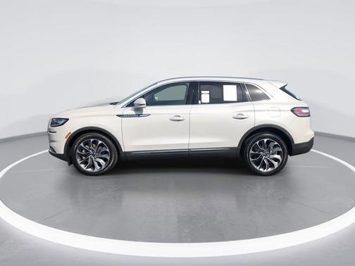 Pearl Metallic 2022 Lincoln Nautilus Reserve