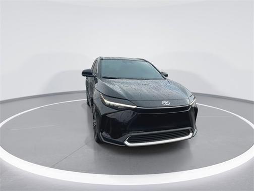 2025 Toyota bZ4X XLE