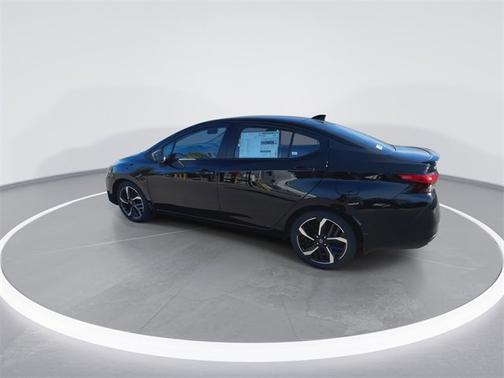 2025 Nissan Versa SR