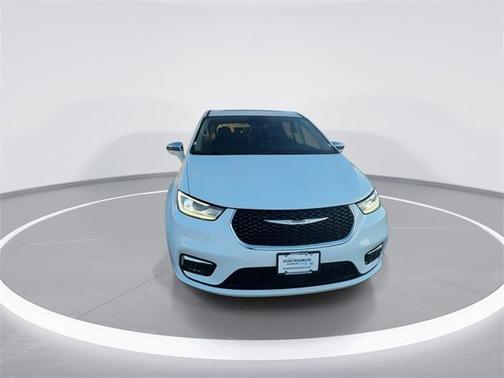 2022 Chrysler Pacifica Hybrid Limited