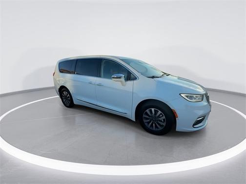 2022 Chrysler Pacifica Hybrid Limited