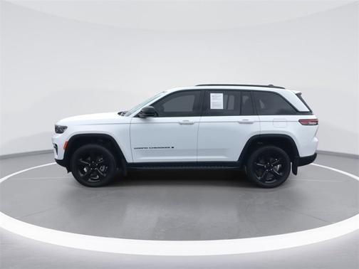 2022 Jeep Grand Cherokee Altitude