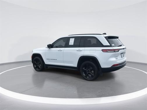 2022 Jeep Grand Cherokee Altitude
