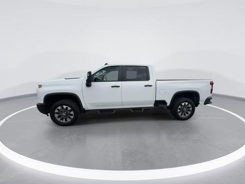 Summit White 2024 Chevrolet Silverado 2500 Custom