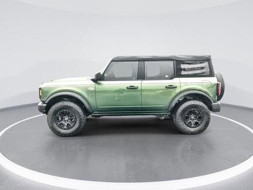 Eruption Green Metallic 2023 Ford Bronco Wildtrak
