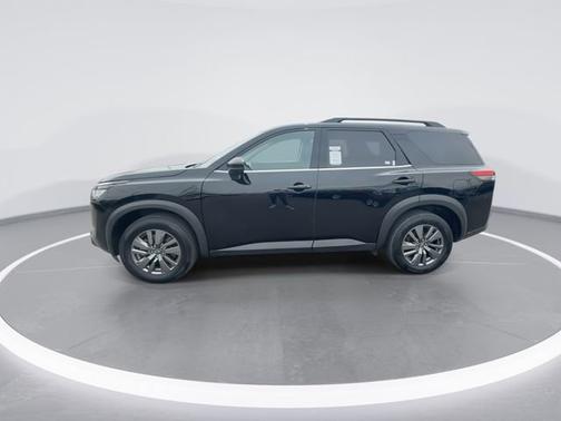 Super Black 2025 Nissan Pathfinder SV