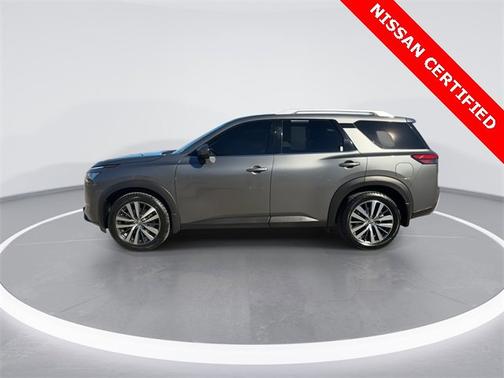 2023 Nissan Pathfinder SL