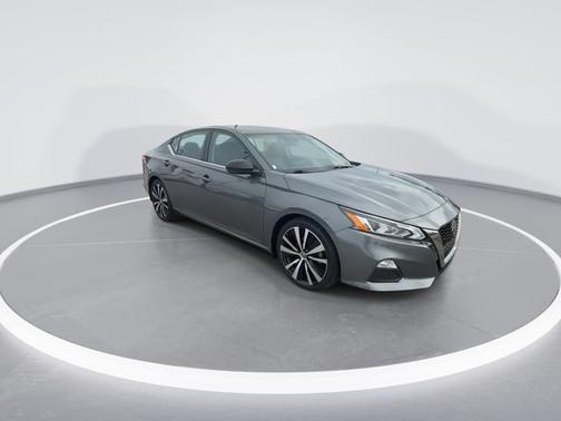 Gun Metallic 2019 Nissan Altima 2.5 SR