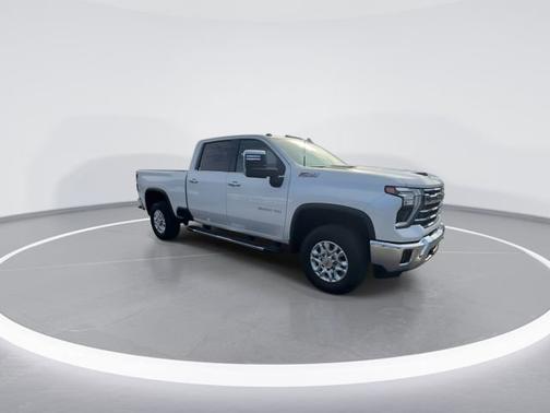 Iridescent Pearl Tricoat 2024 Chevrolet Silverado 3500 LTZ