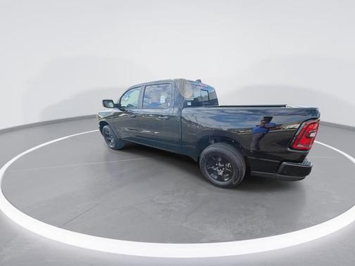 Diamond Black Crystal Pearlcoat 2025 RAM 1500 Tradesman
