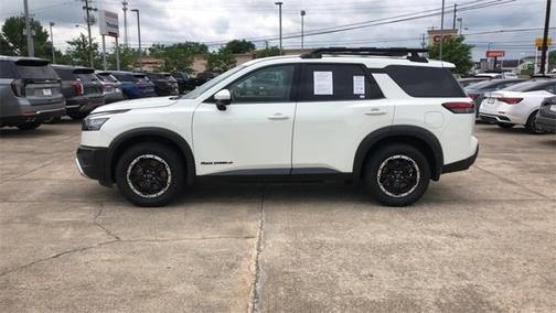 2023 Nissan Pathfinder Rock Creek