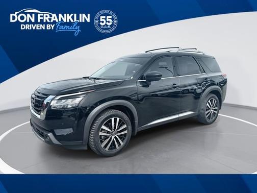 Super Black 2023 Nissan Pathfinder Platinum