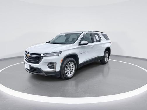 Summit White 2023 Chevrolet Traverse LT Cloth