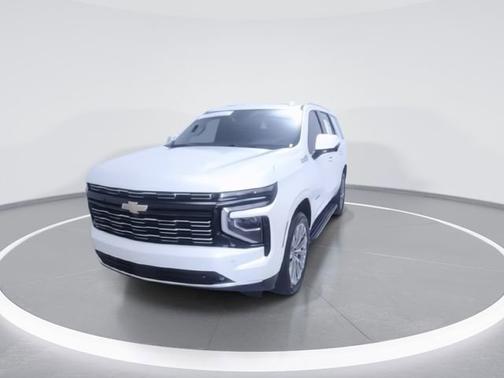 Iridescent Pearl Tricoat 2025 Chevrolet Tahoe High Country