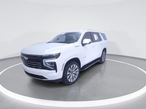 Iridescent Pearl Tricoat 2025 Chevrolet Tahoe High Country