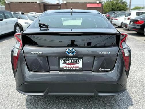 2016 Toyota Prius Four Touring