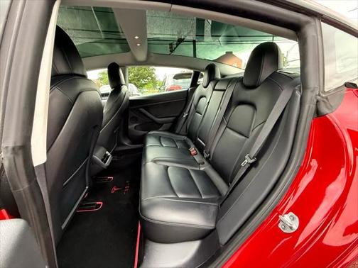 2022 Tesla Model 3 Standard Range
