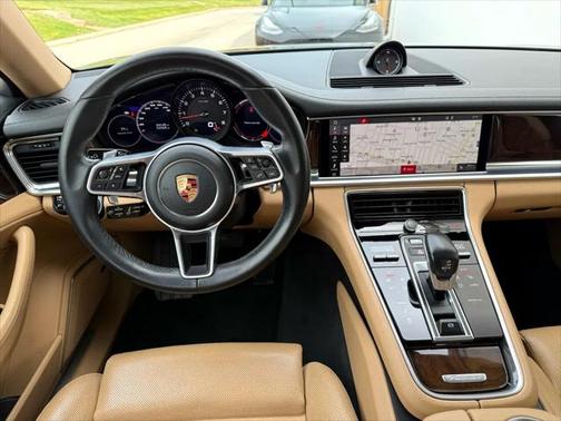 2018 Porsche Panamera Base