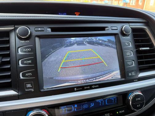 2016 Toyota Highlander Limited Platinum