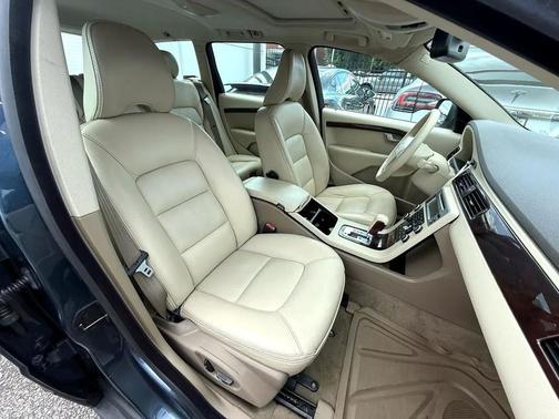 2008 Volvo XC70 3.2