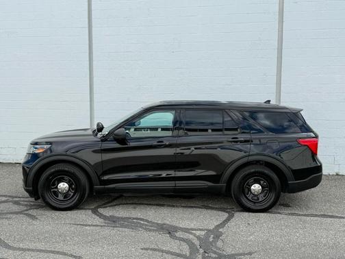 Black 2020 Ford Utility Police Interceptor Base
