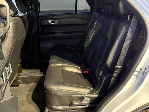 2023 Ford Utility Police Interceptor Base