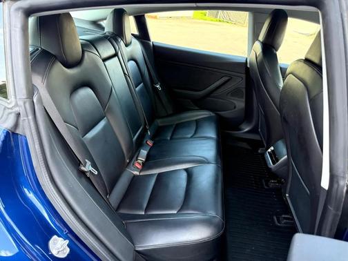 2019 Tesla Model 3 Mid Range